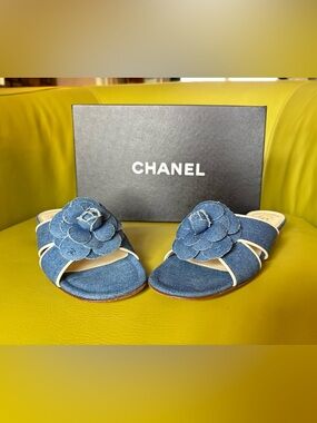 Chanel 03C Denim Camellia Mules Blue CC Logo Slides Size 36.5 Y2K Rare